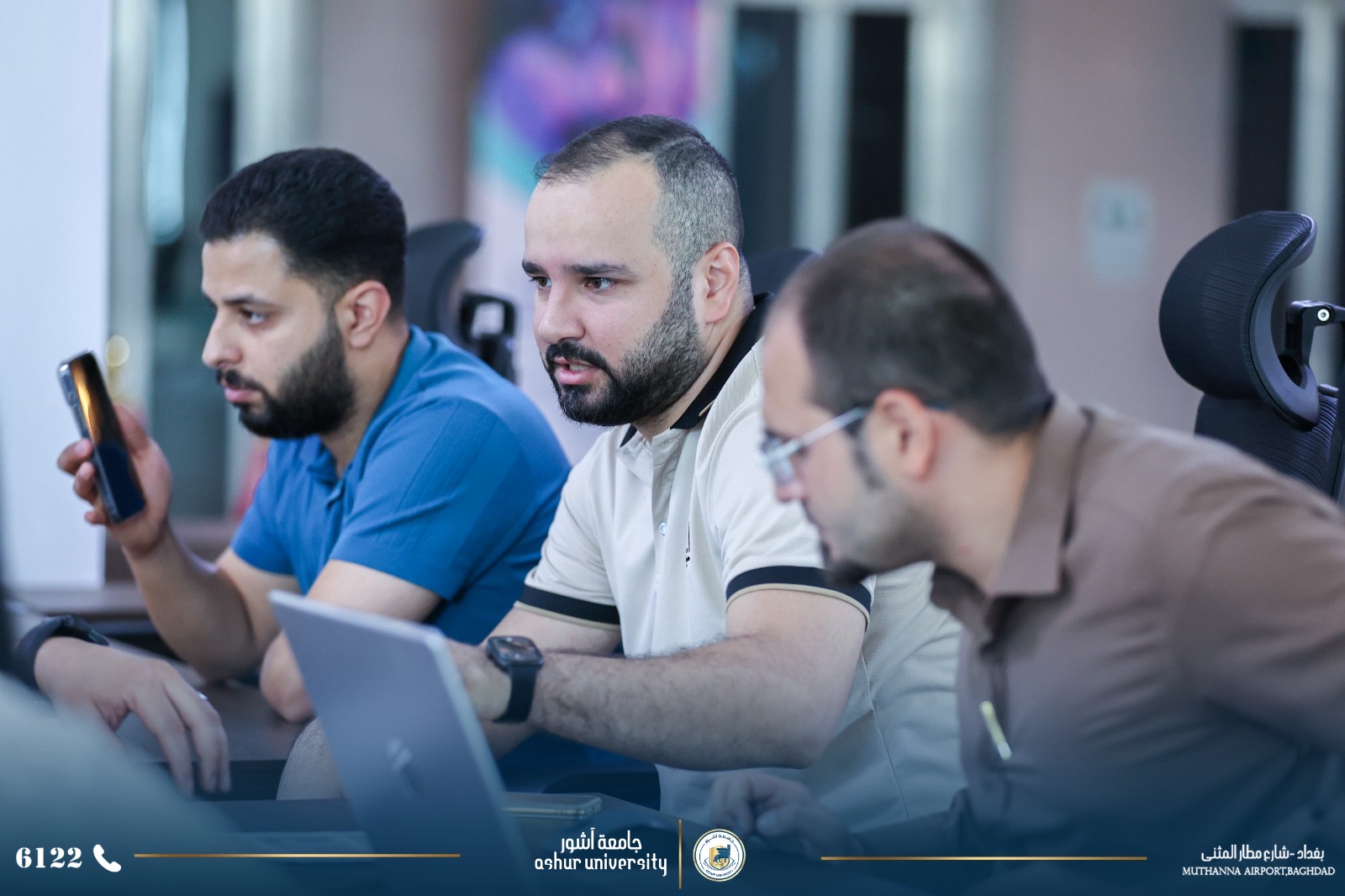 توافد طلبة السادس الاعدادي  لقسم التسجيل
