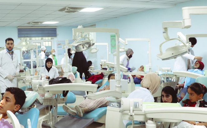 عيادات طب الاسنان في كلية آشور الجامعة تستقبل عدد من الاطفال