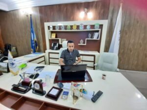 متابعة سير الامتحانات من قبل عميد كلية اشور الجامعة