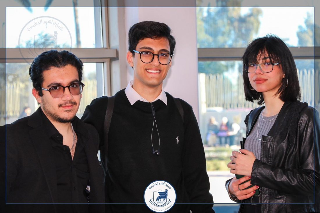 طلبتنا يبدأون يومهم الاول في موقع الكلية الجديد .