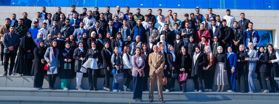 صورة جماعية لكلية الفنون الجميلة