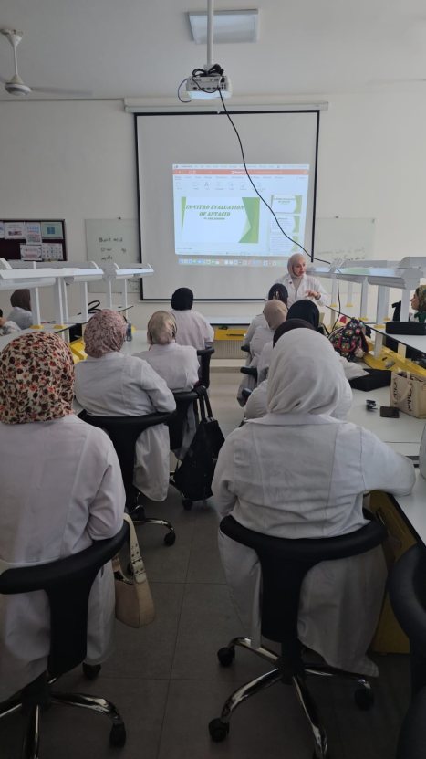 المحاضرة الإرشادية عن العلاقات الاجتماعية بين الطلبة